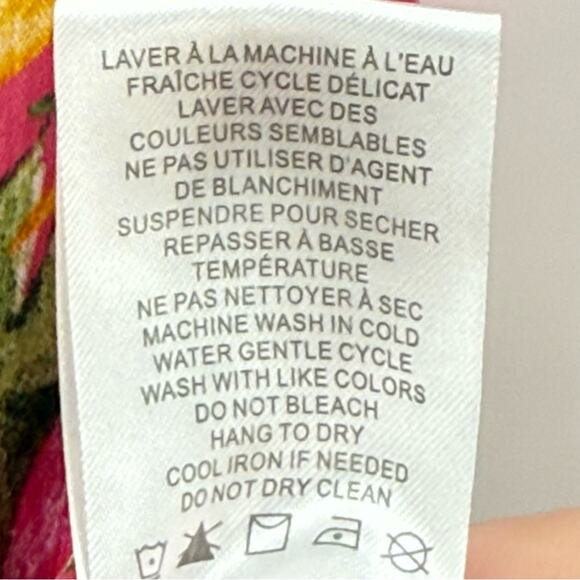 Cupcakes and Cashmere Hot Pink Metallic Detail Tropical Floral Faux Wrap Top S - Picture 9 of 9